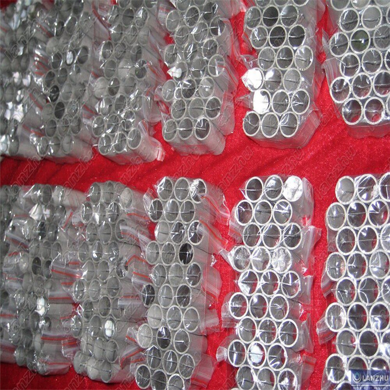 L\'effet de YTTRIUM sur les propriétés chaudes de fissuration et de fluage d\'un superallio à base de Ni construit par la fabrication additive (2)